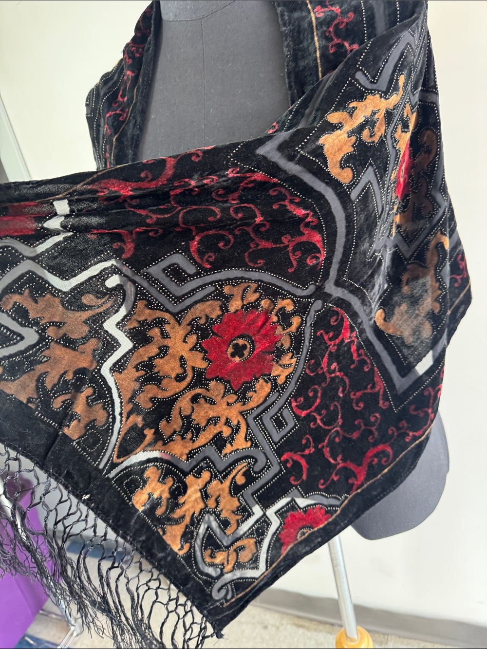 Vintage Silk Blend Velvet Burnout Scarf Black Red Fringe Boho Evening Lagenlook - Picture 4 of 11